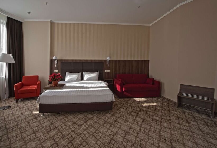 디럭스 룸, Ramada By Wyndham Rostov On Don Hotel And Spa
