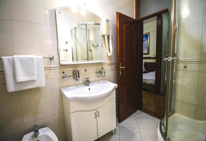 سوییت, Vila Vrbas