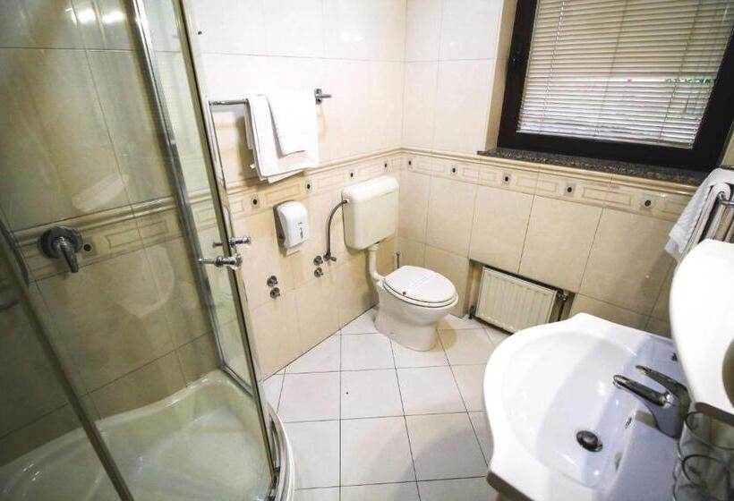 سوییت, Vila Vrbas