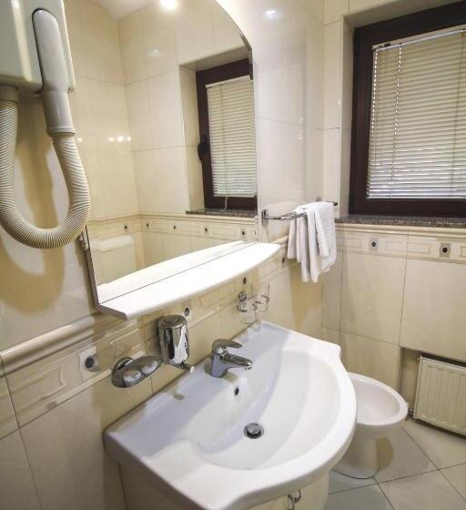 سوییت, Vila Vrbas