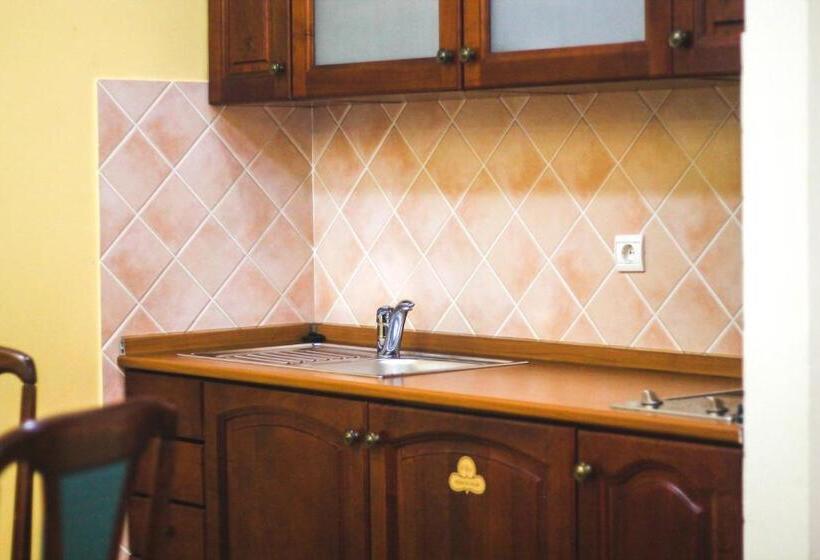 سوییت, Vila Vrbas