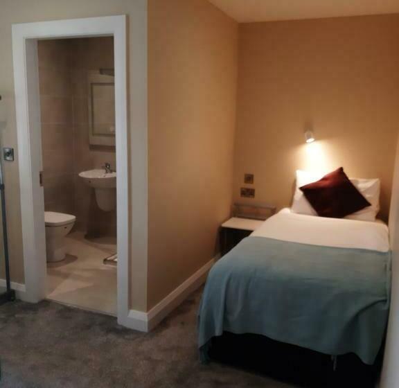 Standard Triple Room, Killarney View House B&b