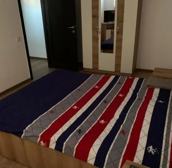 1ベッドルームのデラックスアパートメント, Apartamente Deluxe / Imobiliare Garcea Titu