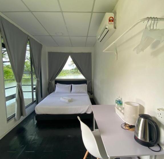 レイクビュースタンダードルーム, 1108 Carebin Slim River