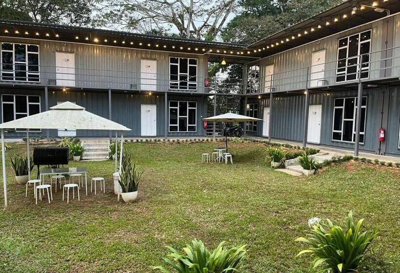 レイクビュースタンダードルーム, 1108 Carebin Slim River