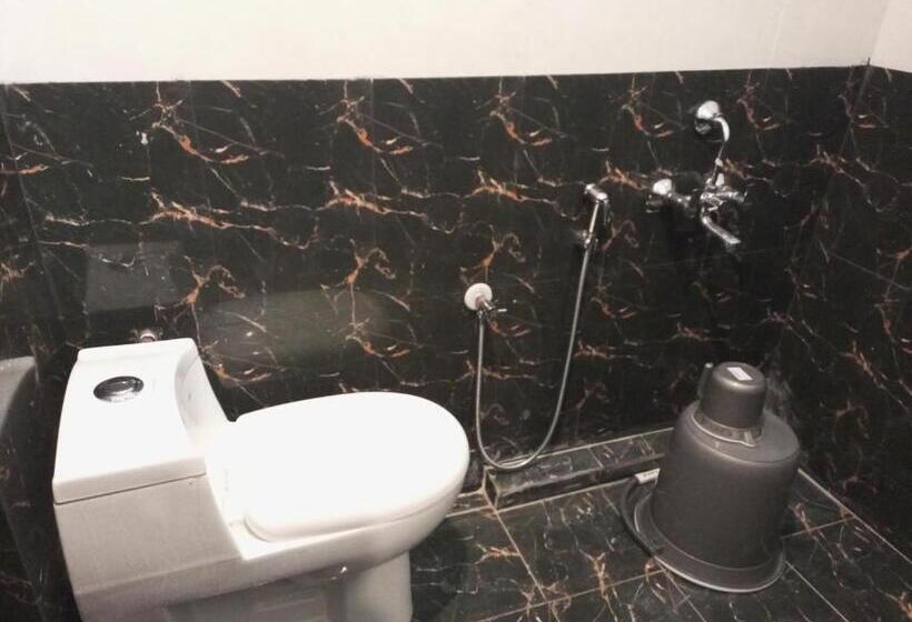 חדר אקונומי, Purple Inn