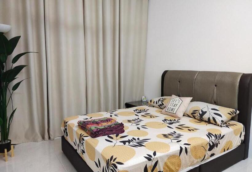 Дом 4 Спальни, Kayu Cengal Homestay