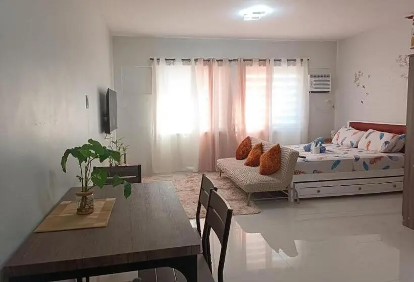 スタンダードスタジオ, Olvera Residences