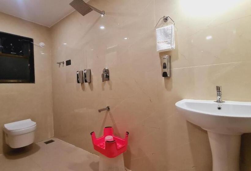 套房, Elegance Inn