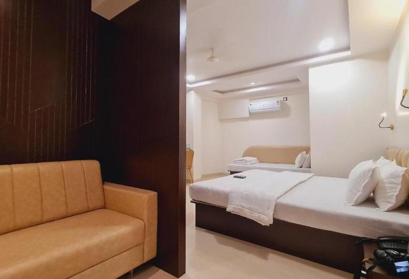 套房, Elegance Inn