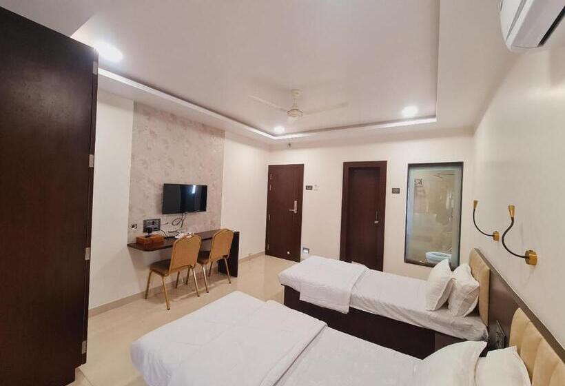 豪华房间, Elegance Inn