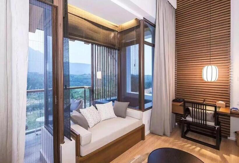 חדר סופריור, Jiuhua Mountain Demaotang