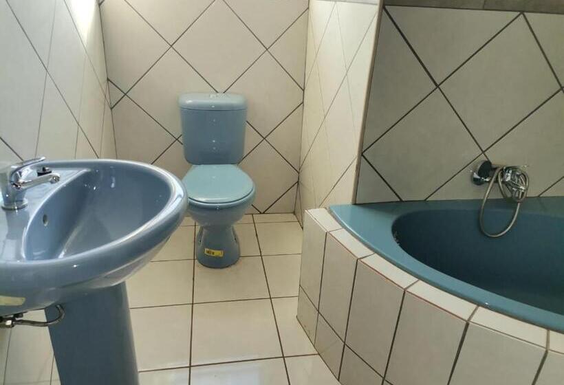 Номер Стандарт, Kgakgamela Road Lodge