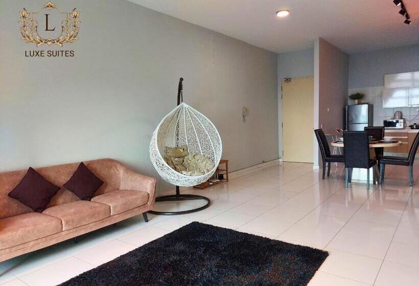 דירת שלושה חדרים, Luxe Suites At Skyloft