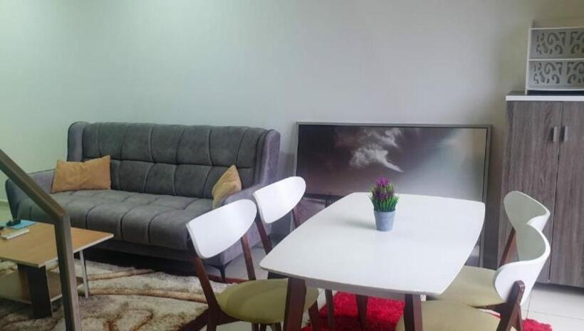 발코니가 있는 스위트, Mlh Designer Duplex Suite @ Ekocheras