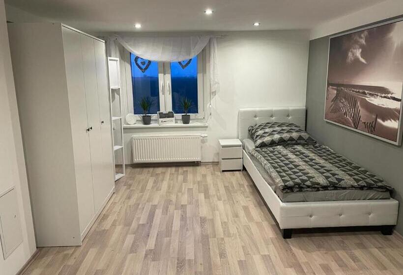 带共用浴室的标准房间, Pension An Der Koppel In 06796 Brehna