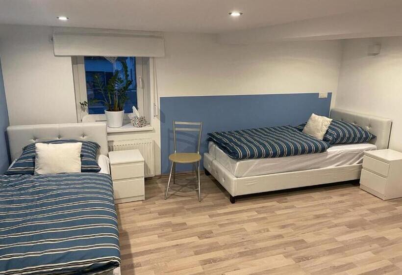 带共用浴室的标准房间, Pension An Der Koppel In 06796 Brehna