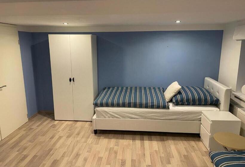 带共用浴室的标准房间, Pension An Der Koppel In 06796 Brehna