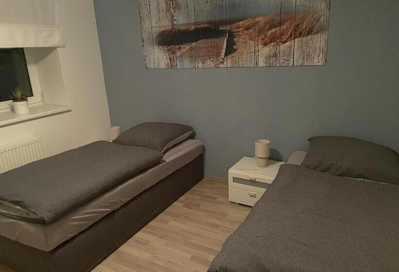 带共用浴室的标准房间, Pension An Der Koppel In 06796 Brehna