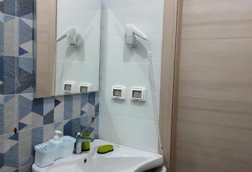 Номер Стандарт Адаптированный для Инвалидов, B&b Salvo E Terry