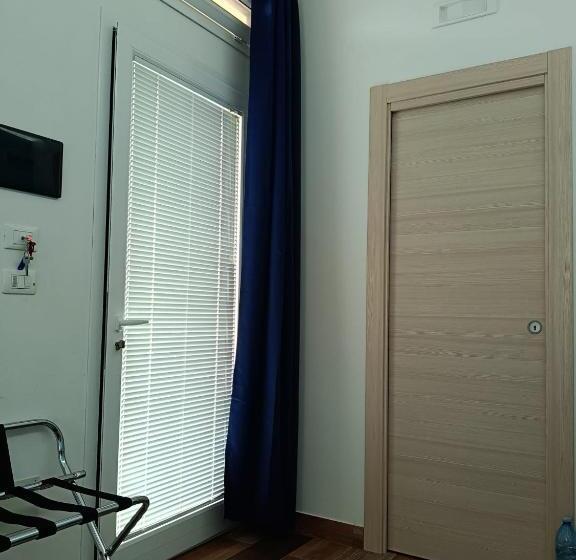סטודיו סטנדרטי נוף לים, B&b Salvo E Terry