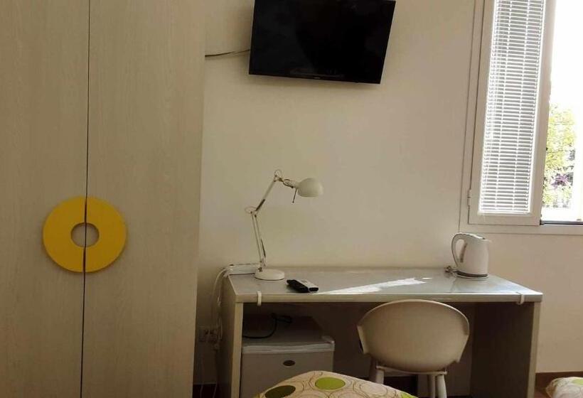 Номер Стандарт, B&b Salvo E Terry