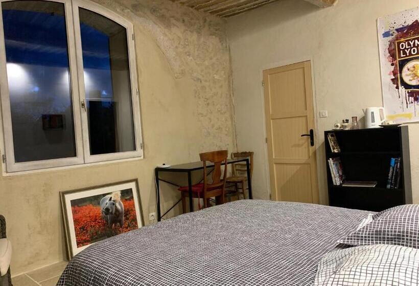 חדר סטנדרט נוף לבריכה, Brossard