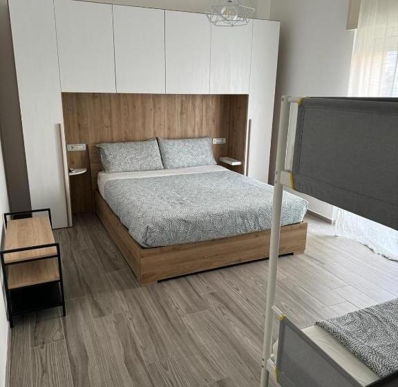 חדר סטנדרט לארבעה נוף לים, Casa Al Mare Luxury