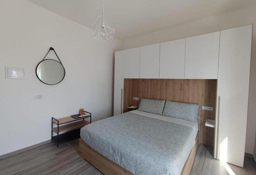 חדר סטנדרט לארבעה נוף לים, Casa Al Mare Luxury