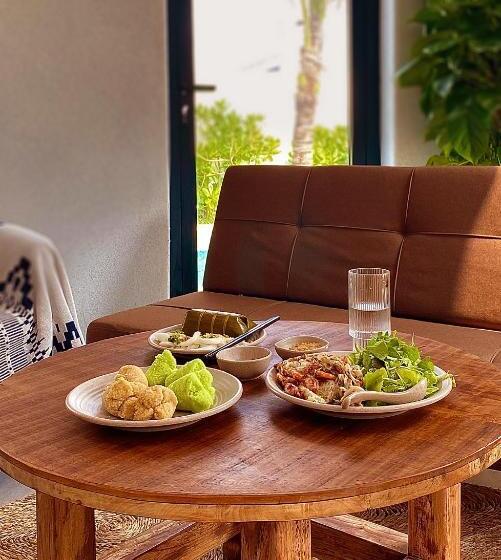 سوئیت جونیور خانوادگی, Lo Villa Phu Yen