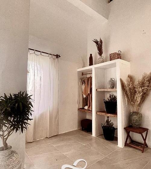 اتاق لوکس با تخت بزرگ, Lo Villa Phu Yen