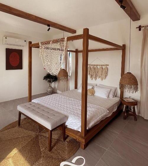 سوئیت جونیور خانوادگی, Lo Villa Phu Yen