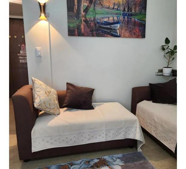 Апартаменты 1 Спальня с Балконом, Dg Condotel @manhattan Plaza T2 Studio With Balcony , 50 Inch Tv And Unli Wifi @araneta Cubao Quezon