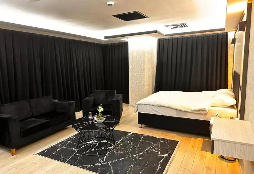 デラックススイート, Kt Home Hotel & Apartments