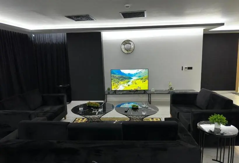 キングサイズベッドのスイートルーム, Kt Home Hotel & Apartments