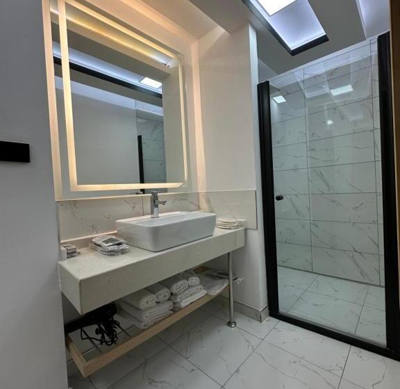 Люкс Кровать Кинг, Kt Home Hotel & Apartments