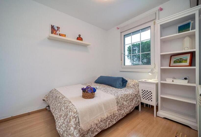 Quarto Estandar Banheiro Compartilhado, Suki House Chalet 1