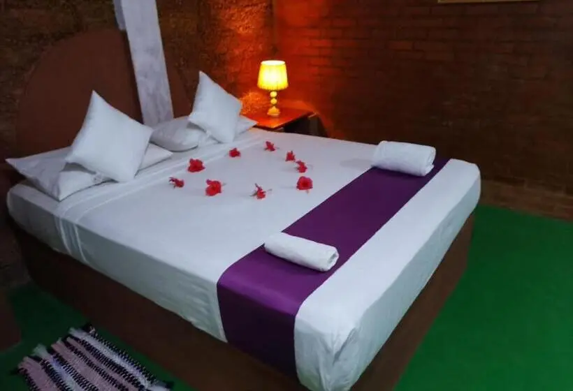 Standardzimmer Kingsize Bett, Vinchenso