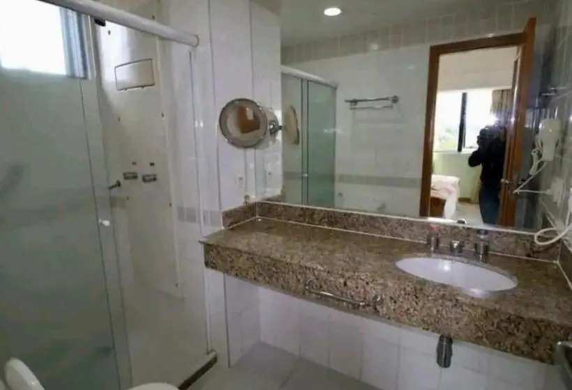 リバービュースイート, Tropical Executive Hotel Apt 606