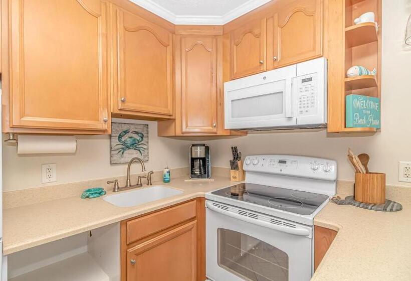 Апартаменты 1 Спальня Вид на Море, Exceptional Ocean Pier Pool Front 1 Br Condo