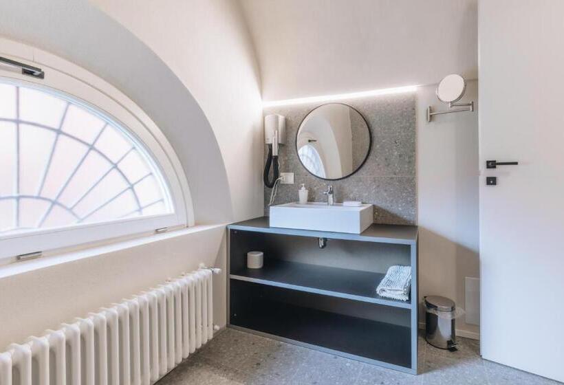 اتاق استاندارد, Foresteria Il Voltone