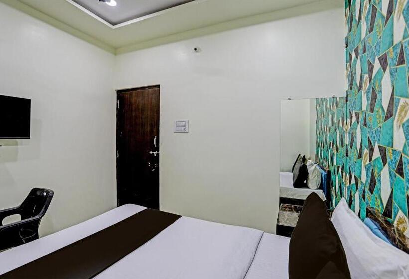 トリプルクラシックルーム, Oyo Flagship P S