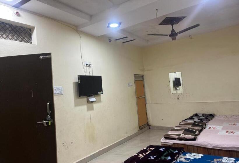 غرفة ديلوكس سرير كينج, Shivganga Guest House