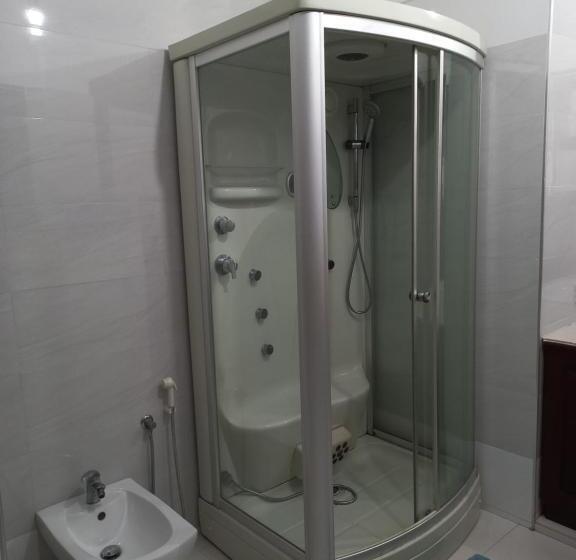 חדר סטנדרט, Sun Neth