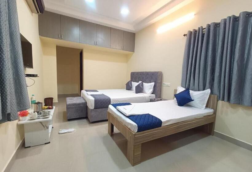 غرفة ديلوكس ثلاثية, Kbs Home Ramapuram