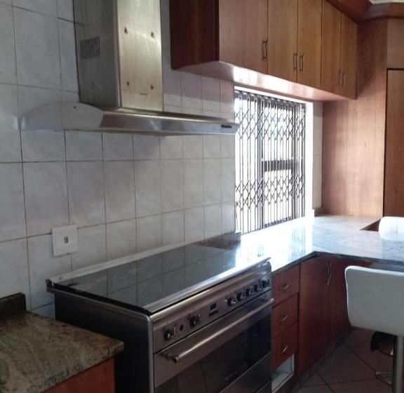 Четырехместный Номер Стандарт, Pearl Guest House Kempton Park