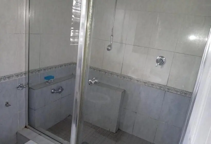 Standard-huone Jaettu Kylpyhuone, Pearl Guest House Kempton Park