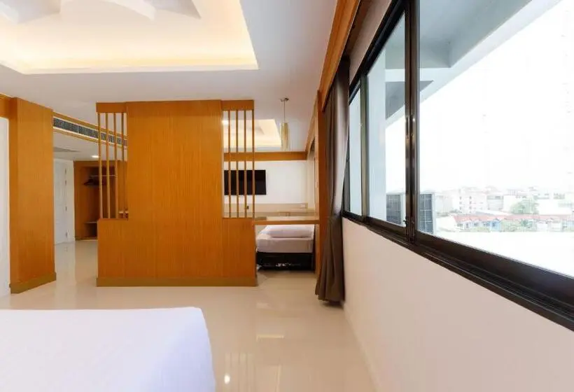 سوئیت جونیور خانوادگی, River Hotel   The Outstanding Venues Nakhon Pathom