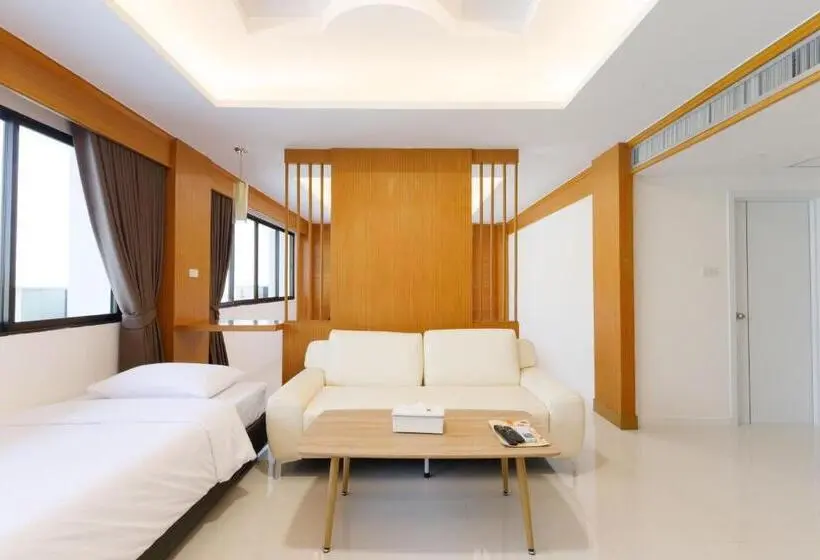 سوئیت جونیور خانوادگی, River Hotel   The Outstanding Venues Nakhon Pathom
