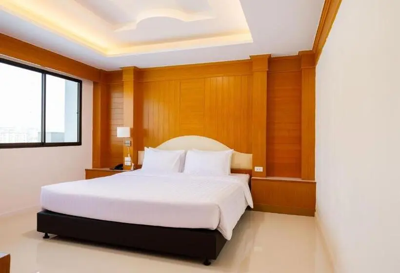 سوئیت جونیور خانوادگی, River Hotel   The Outstanding Venues Nakhon Pathom